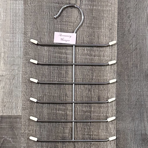 💞 New Fashion Accessory Hanger - Picture 1 of 3